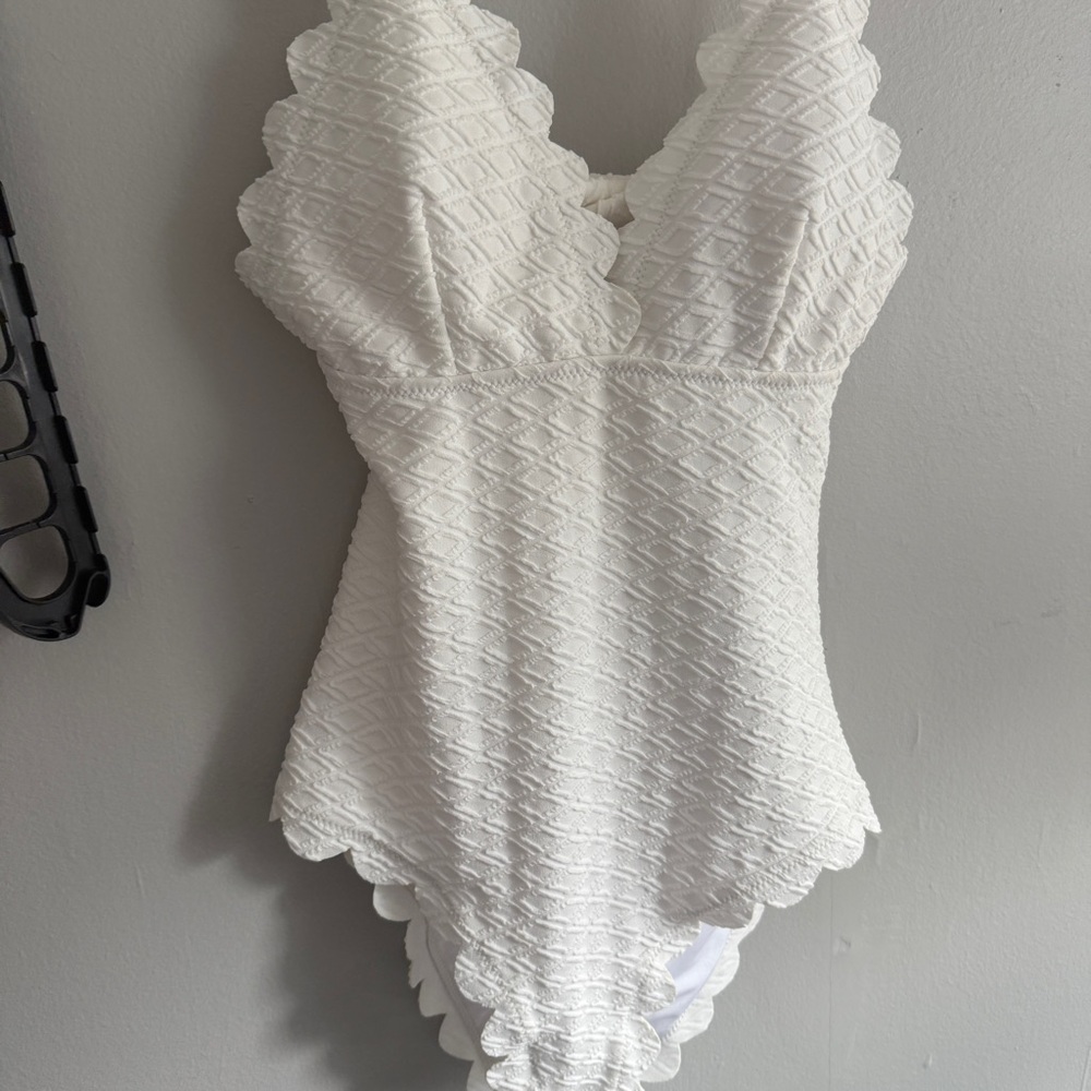 Cupshe White Textured Swimsuit